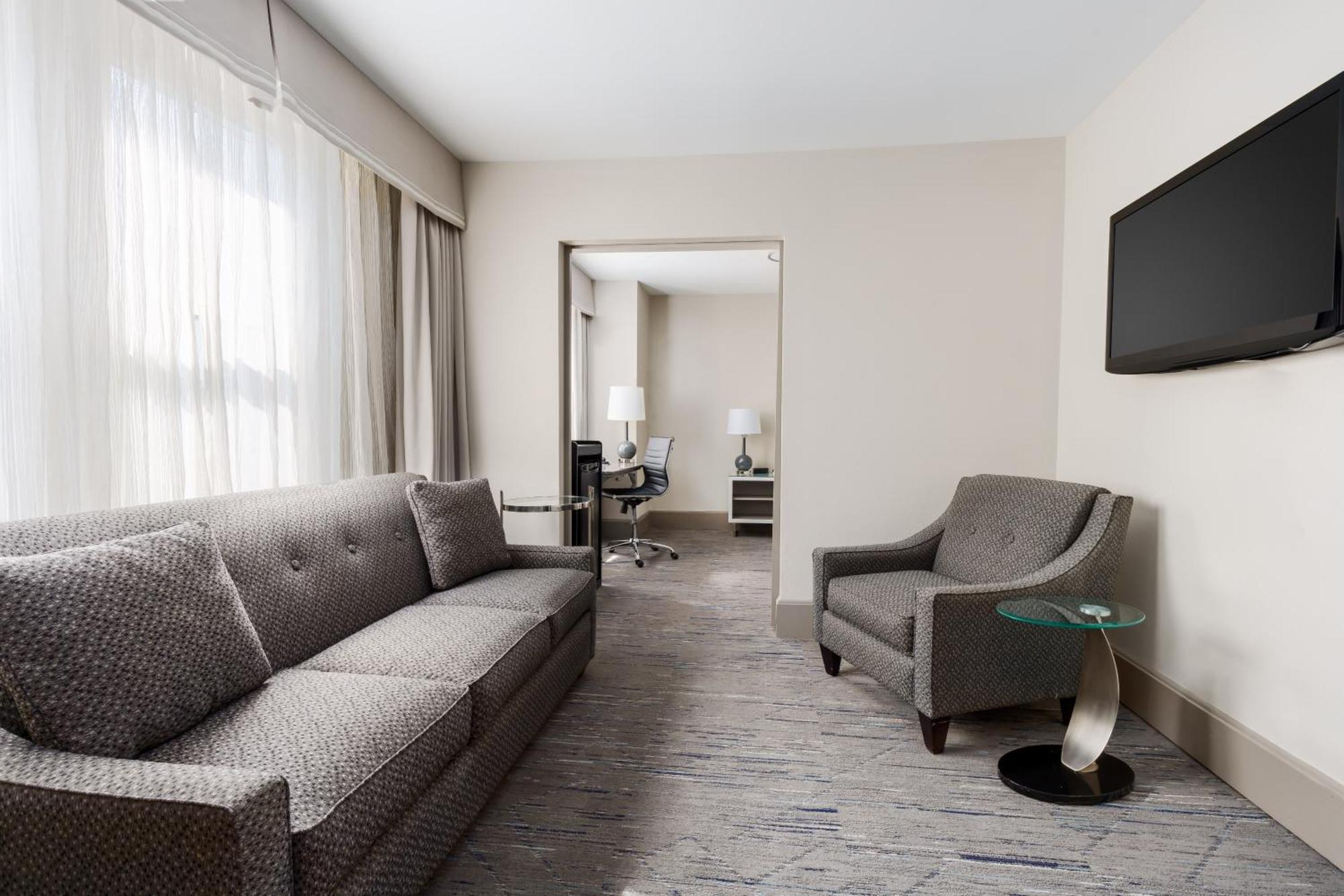 Holiday Inn Express Chicago - Magnificent Mile By Ihg Екстер'єр фото