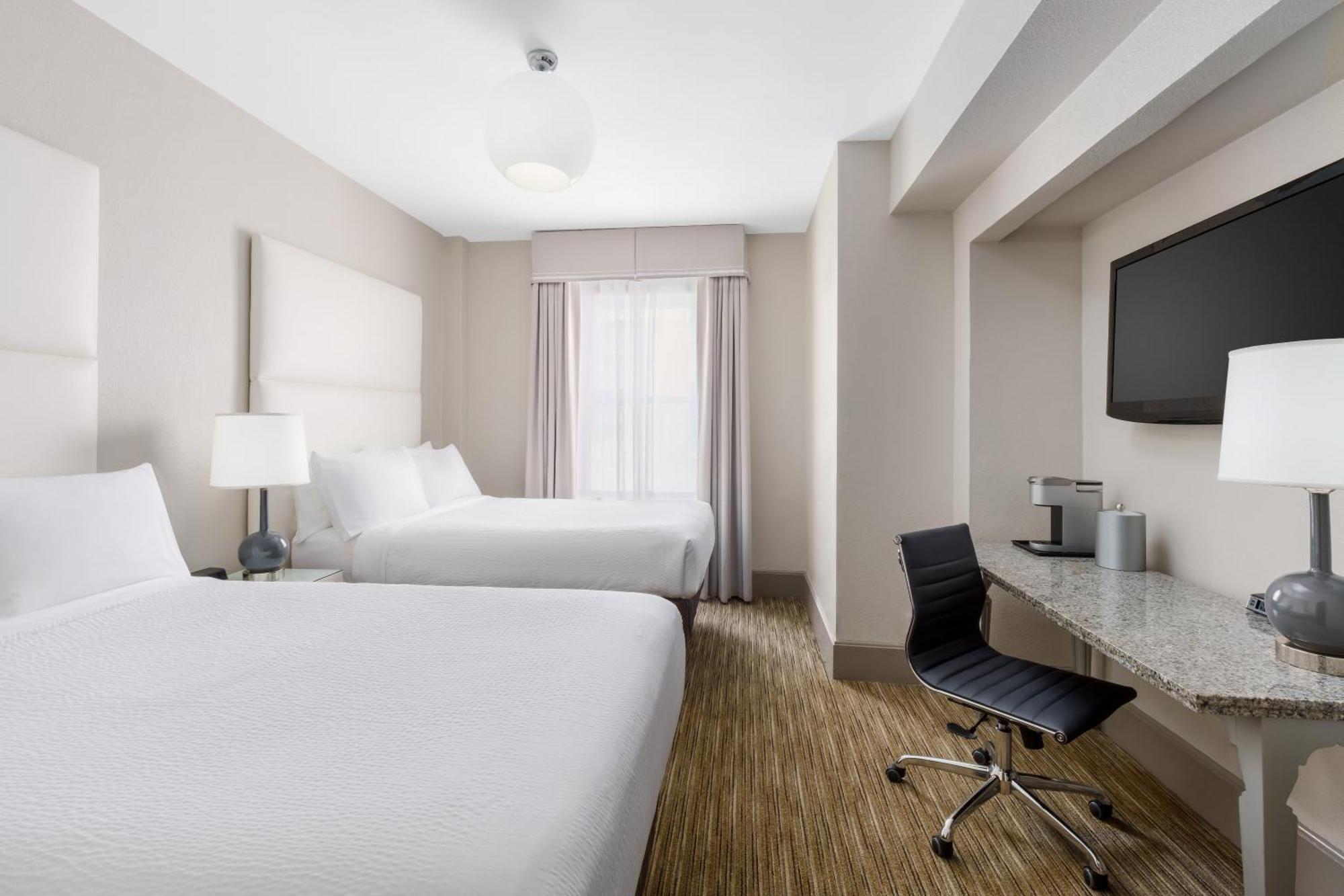 Holiday Inn Express Chicago - Magnificent Mile By Ihg Екстер'єр фото