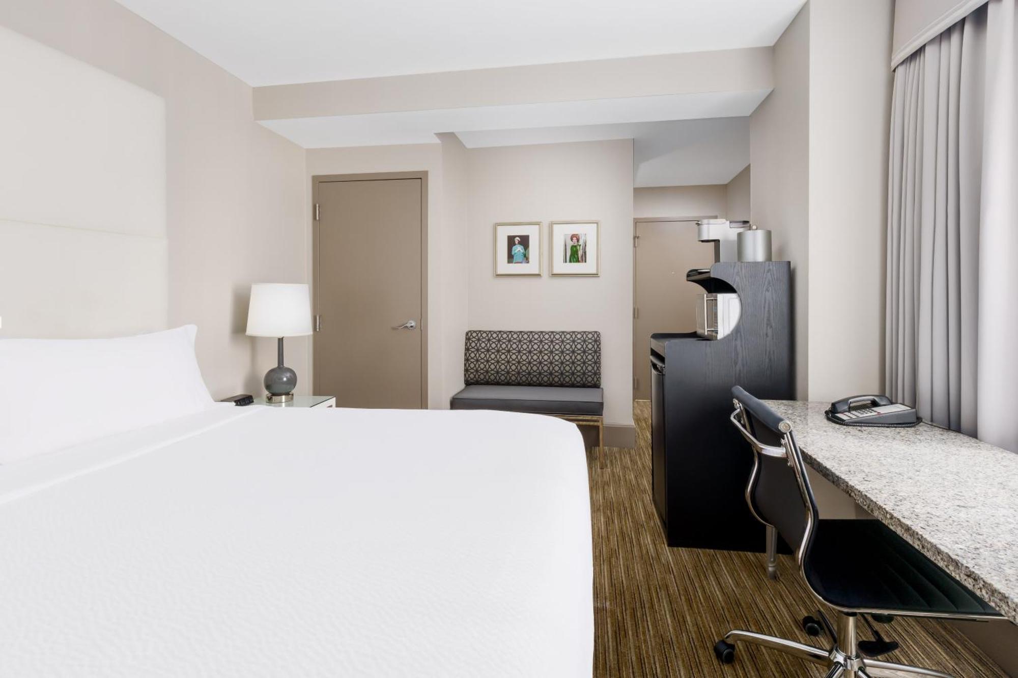 Holiday Inn Express Chicago - Magnificent Mile By Ihg Екстер'єр фото