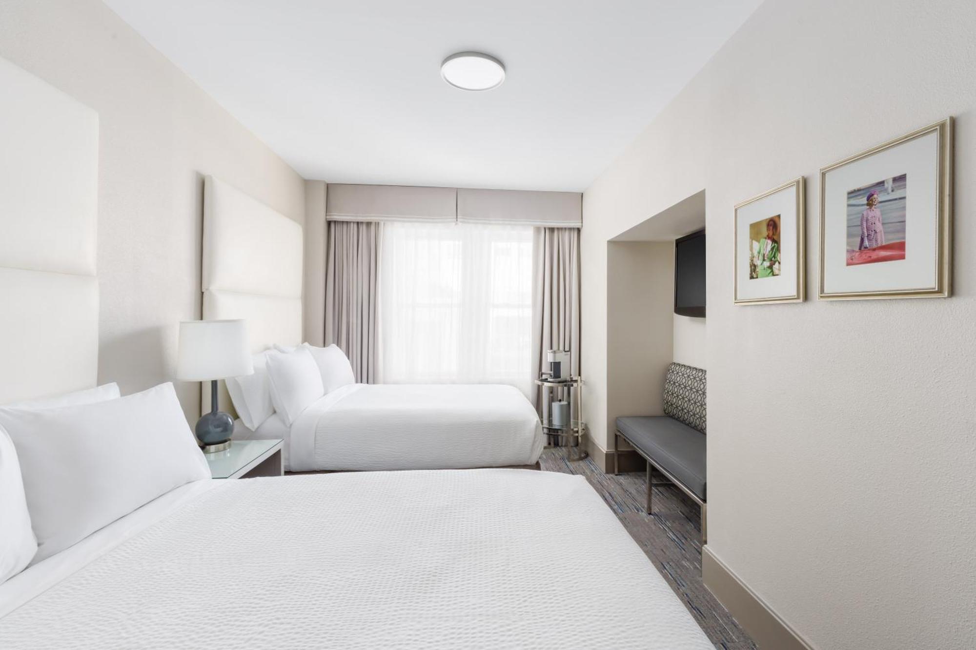 Holiday Inn Express Chicago - Magnificent Mile By Ihg Екстер'єр фото