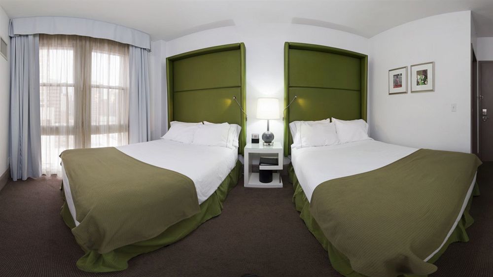 Holiday Inn Express Chicago - Magnificent Mile By Ihg Екстер'єр фото